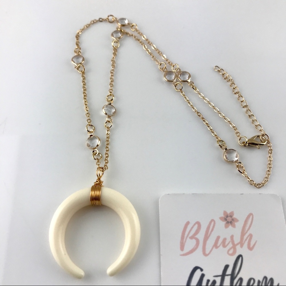 3 for $25⚡️crescent moon horn necklace - Picture 6 of 8
